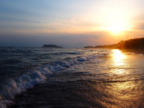 海岸夕日イメージ