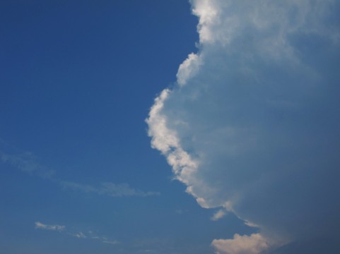 雨雲イメージ