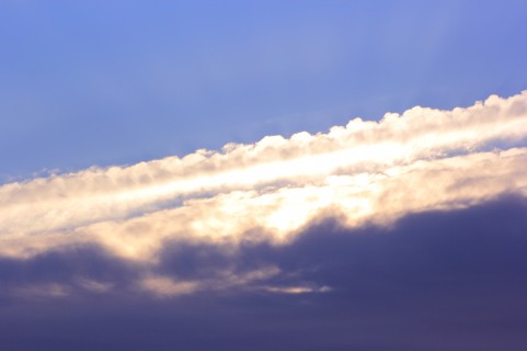 飛行機雲イメージ