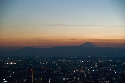 東京の夕日イメージ
